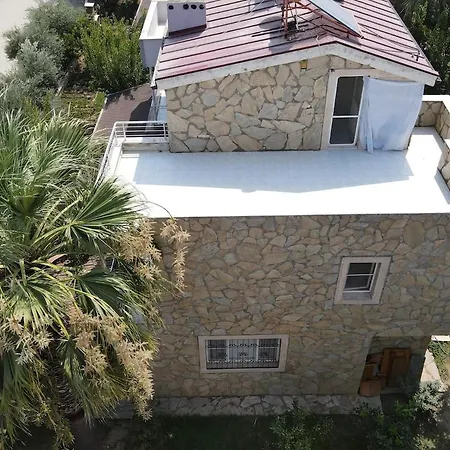 Semi-detached House بيت للعطل *